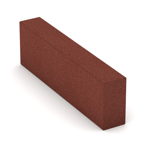 Gummi bloktrin af gummigranulat von WARCO im Farbdesign Murstenrød mit den Abmessungen 100 x 30 x 15 cm. Produktfoto von Artikel 7029 in der Aufsicht von schräg vorne.