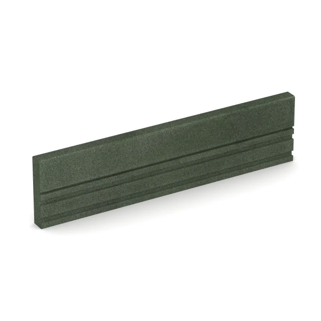 Gummi Bordsten von WARCO im Farbdesign Græsgrøn mit den Abmessungen 100 x 5 x 25 cm. Produktfoto von Artikel 3786 in der Aufsicht von schräg vorne.
