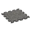 Altanfliser i gummi von WARCO im Farbdesign Mørkegrå granit mit den Abmessungen 44,6 x 44,6 x 1,8 cm. Produktfoto von Artikel 6787 in der Aufsicht von schräg vorne.