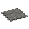 Fitnessgulv Max System von WARCO im Farbdesign Mørkegrå granit mit den Abmessungen 44,6 x 44,6 x 1,8 cm | 0,20 m². Produktfoto von Artikel 6859 in der Aufsicht von schräg vorne.