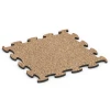 Fitness Active gulvflise von WARCO im Farbdesign Terrakotta mit den Abmessungen 98 x 98 x 2,8 cm. Produktfoto von Artikel 6853 in der Aufsicht von schräg vorne.