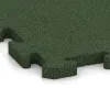Detailaufnahme der Randausprägung von WARCO-Produkt 2805, Hundesportgulv HD, Format 500 x 500 x 30 mm, Farbe Græsgrøn.