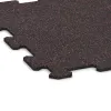 Detailaufnahme der Randausprägung von WARCO-Produkt 0912, Fitnessgulv Kompakt, Format 485 x 485 x 8 mm | 0,235 m², Farbe Let Rød Sprinklet.