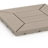 Detailaufnahme der Randausprägung von WARCO-Produkt 6350, Kassettemønster – Terrassefliser, Format 30 x 30 x 2 cm, Farbe Vanilje.