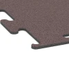 Detailaufnahme der Randausprägung von WARCO-Produkt 6145, Fitness Performance Elite Træningsgulv, Format 100 x 100 x 1 cm | 1,00 m², Farbe Mineralrød.