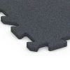 Detailaufnahme der Randausprägung von WARCO-Produkt 6986, Fitnessgulv, Format 50 x 50 x 2 cm | 0,25 m², Farbe Skifergrå.