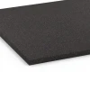 Detailaufnahme der Randausprägung von WARCO-Produkt 6475, Underlagsplade Kl. 1, Format 52 x 52 x 1,8 cm, Farbe Antracit.