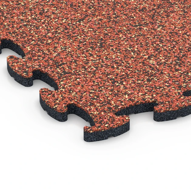 Detailaufnahme der Randausprägung von WARCO-Produkt 6800, Hundesportgulv gummifliser, Format 44,6 x 44,6 x 1,8 cm, Farbe Etna.