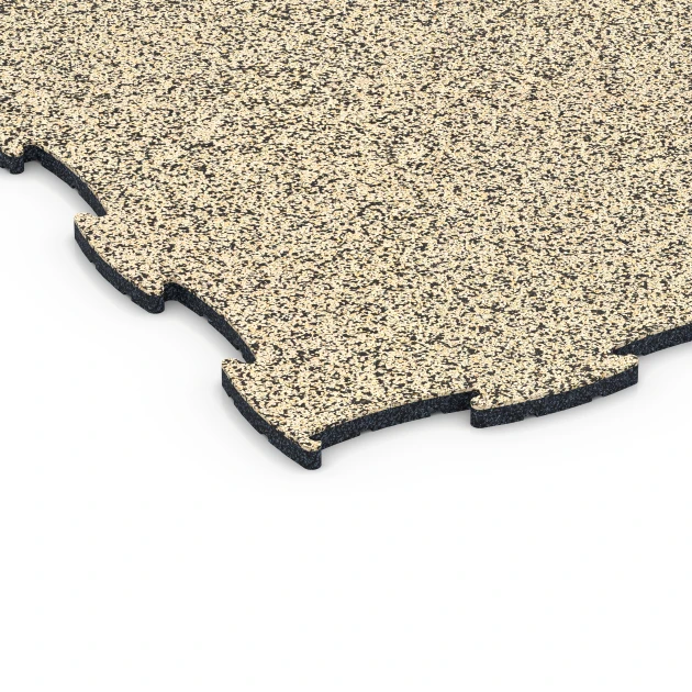 Detailaufnahme der Randausprägung von WARCO-Produkt 6811, Hundesportgulv gummifliser, Format 97,1 x 97,1 × 1,8 cm, Farbe Travertin.