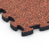 Detailaufnahme der Randausprägung von WARCO-Produkt 6881, Fitnessgulv Max System, Format 44,6 x 44,6 × 2,8 cm, Farbe Etna.