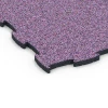 Detailaufnahme der Randausprägung von WARCO-Produkt 6855, Fitness Active gulvflise, Format 97,1 x 97,1 x 2,8 cm, Farbe Lavendel.