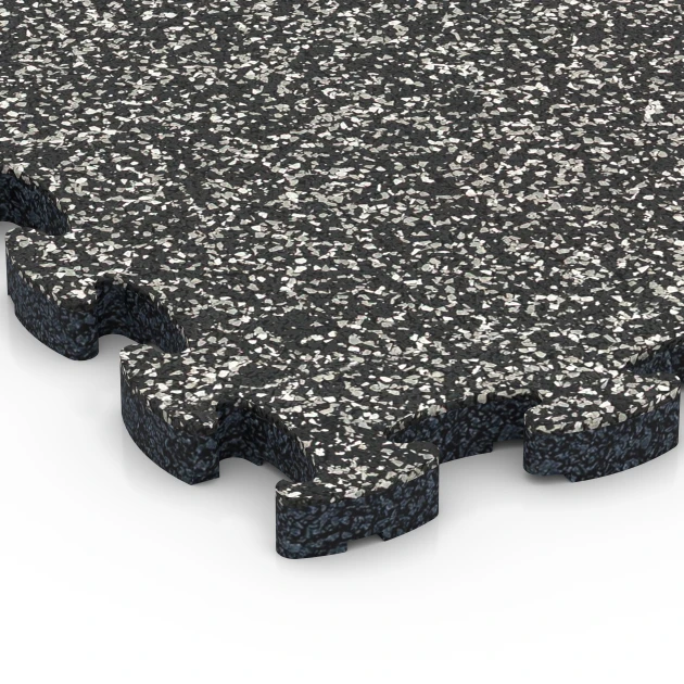 Detailaufnahme der Randausprägung von WARCO-Produkt 6814, Stentæppe klikflise, Format 28,9 x 28,9 x 1,8 cm, Farbe Mørkegrå granit.