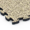 Detailaufnahme der Randausprägung von WARCO-Produkt 6820, Stentæppe klikflise, Format 28,9 x 28,9 x 1,8 cm, Farbe Travertin.