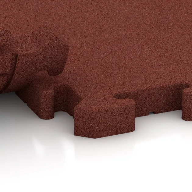 Großaufnahme vom Verbindungssystem von WARCO-Boden 4186 - Gummibelægning til sport im Farbdesign Murstenrød. Abmessungen 500 x 500 x 40 mm.