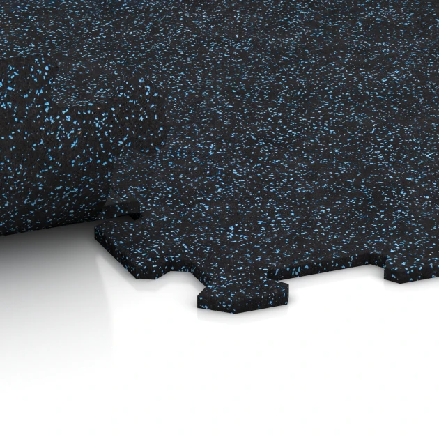 Großaufnahme vom Verbindungssystem von WARCO-Boden 1054 - Fitnessgulv Kompakt im Farbdesign Let Blå Sprøjtet. Abmessungen 970 x 970 x 8 mm | 0,94 m.