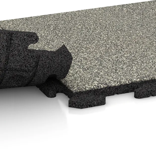 Großaufnahme vom Verbindungssystem von WARCO-Boden 1208 - Poolflise Klassisk im Farbdesign Lys Granit. Abmessungen 500 x 500 x 30 mm.