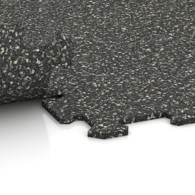 Großaufnahme vom Verbindungssystem von WARCO-Boden 1019 - Fitnessgulv Kompakt im Farbdesign Mørkgrå Granit. Abmessungen 970 x 970 x 8 mm | 0,94 m.