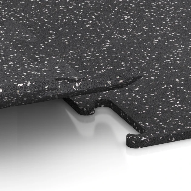 Großaufnahme vom Verbindungssystem von WARCO-Boden 3780 - Fitness Performance Elite Træningsgulv im Farbdesign Let Grå Sprøjtet. Abmessungen 50 x 50 x 1,5 cm | 0,25 m².