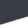Großaufnahme vom Verbindungssystem von WARCO-Boden 6175 - Fitness Performance Elite Træningsgulv im Farbdesign Antracit. Abmessungen 100 × 100 × 1,5 cm.