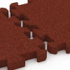 Großaufnahme vom Verbindungssystem von WARCO-Boden 6625 - Haveflise im Farbdesign Murstenrød. Abmessungen 50 x 50 x 4 cm | 0,25 m².
