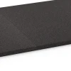 Großaufnahme vom Verbindungssystem von WARCO-Boden 6475 - Underlagsplade Kl. 1 im Farbdesign Antracit. Abmessungen 52 x 52 x 1,8 cm.