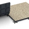 Großaufnahme vom Verbindungssystem von WARCO-Boden 7138 - Udendørs træningsgulv im Farbdesign Travertin. Abmessungen 60 x 60 x 3 cm | 0,36 m².
