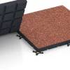 Großaufnahme vom Verbindungssystem von WARCO-Boden 7145 - Udendørs træningsgulv im Farbdesign Etna. Abmessungen 60 x 60 x 4 cm | 0,36 m².