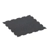 Aufsicht auf die Unterseite, also die Bodenseite von WARCO-Formteil 6456 - Fitnessgulv Kompakt im Format 50 × 50 × 0,8 cm.