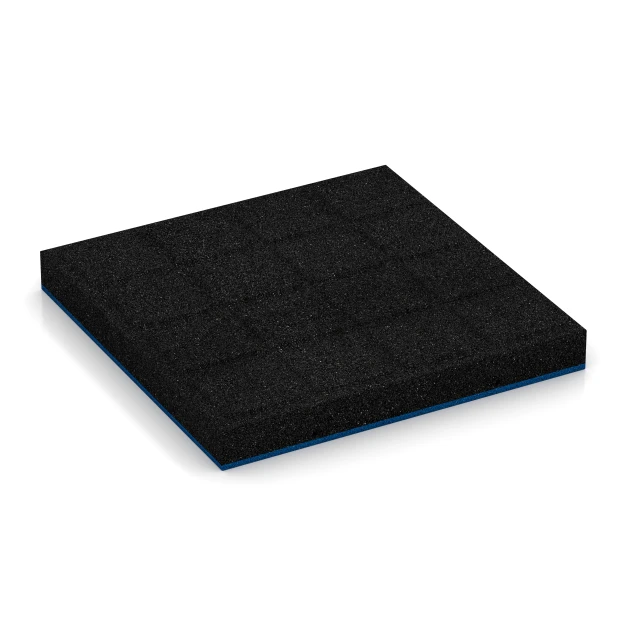 Aufsicht auf die Unterseite, also die Bodenseite von WARCO-Formteil 6268 - Faldsikringsflise – 180 cm im Format 50 x 50 x 6 cm.