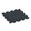 Aufsicht auf die Unterseite, also die Bodenseite von WARCO-Formteil 6958 - Fitness Premium træningsgulv im Format 28,9 x 28,9 x 1,8 cm.